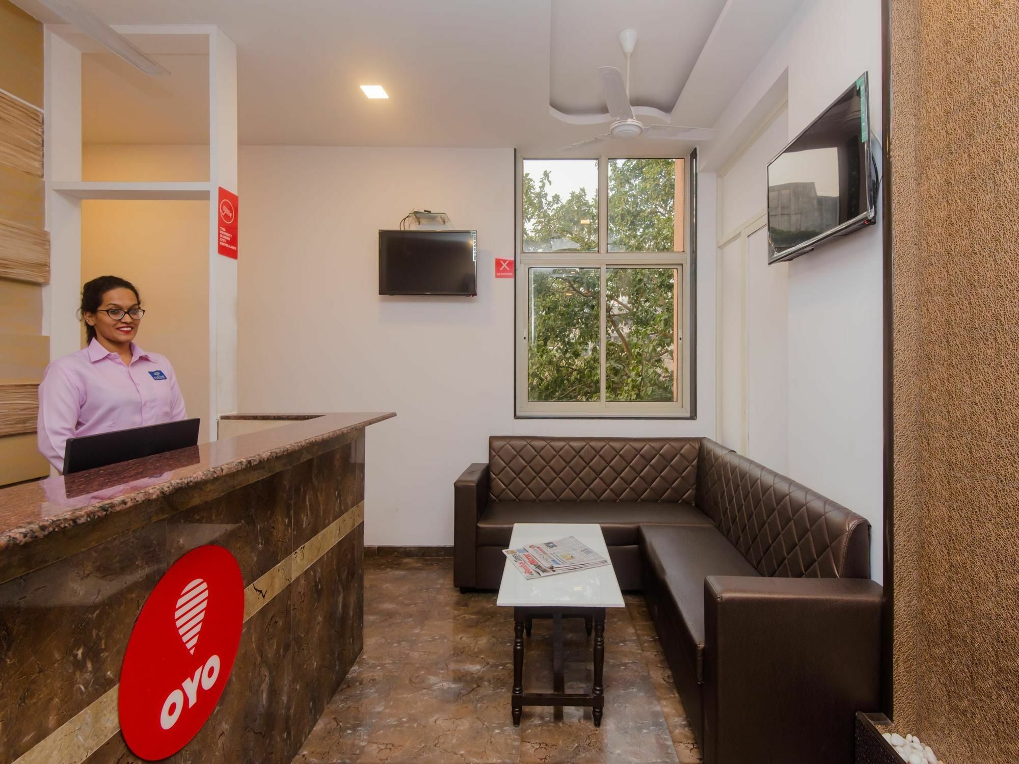 Super Hotel O Divine Residency Near Phoenix Marketcity Мумбаи Экстерьер фото